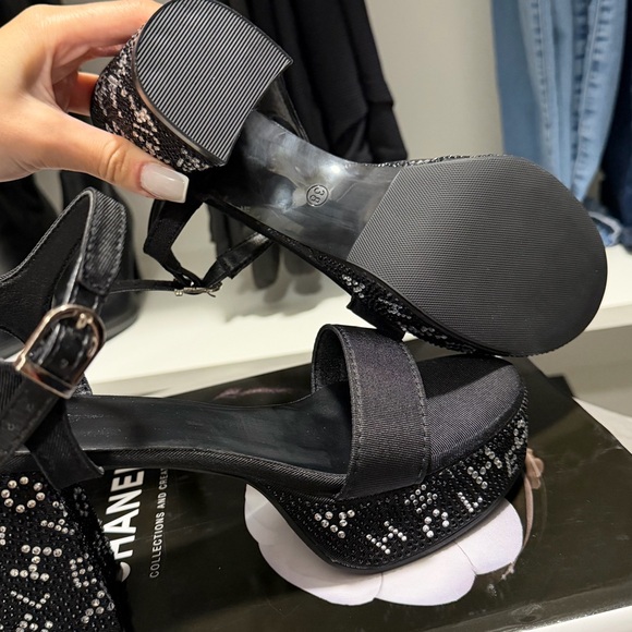 CHANEL Black Platform Sandals with Embellished Heel - Picture 9 of 10